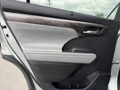 2023 Toyota Highlander LE