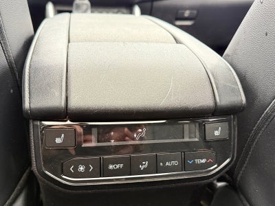 2025 Toyota Highlander Platinum