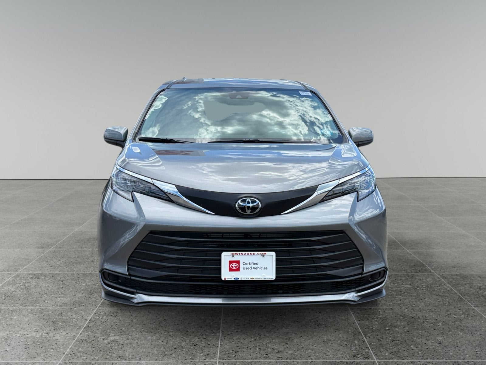 2026 Toyota Sienna LE