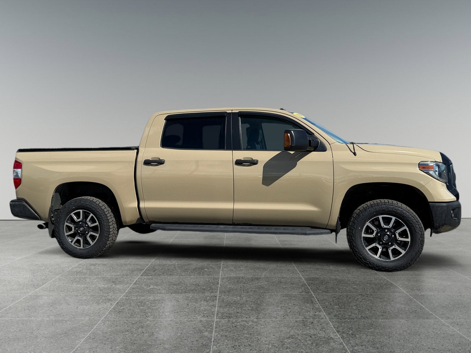 2018 Toyota Tundra 4WD Truck SR5