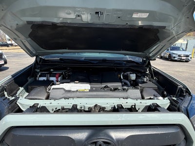 2025 Toyota Tundra 4WD Truck SR5
