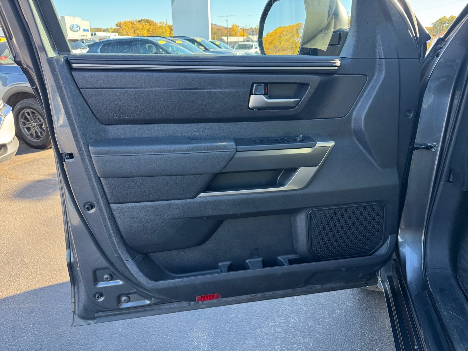 2023 Toyota Tundra 4WD Truck SR5