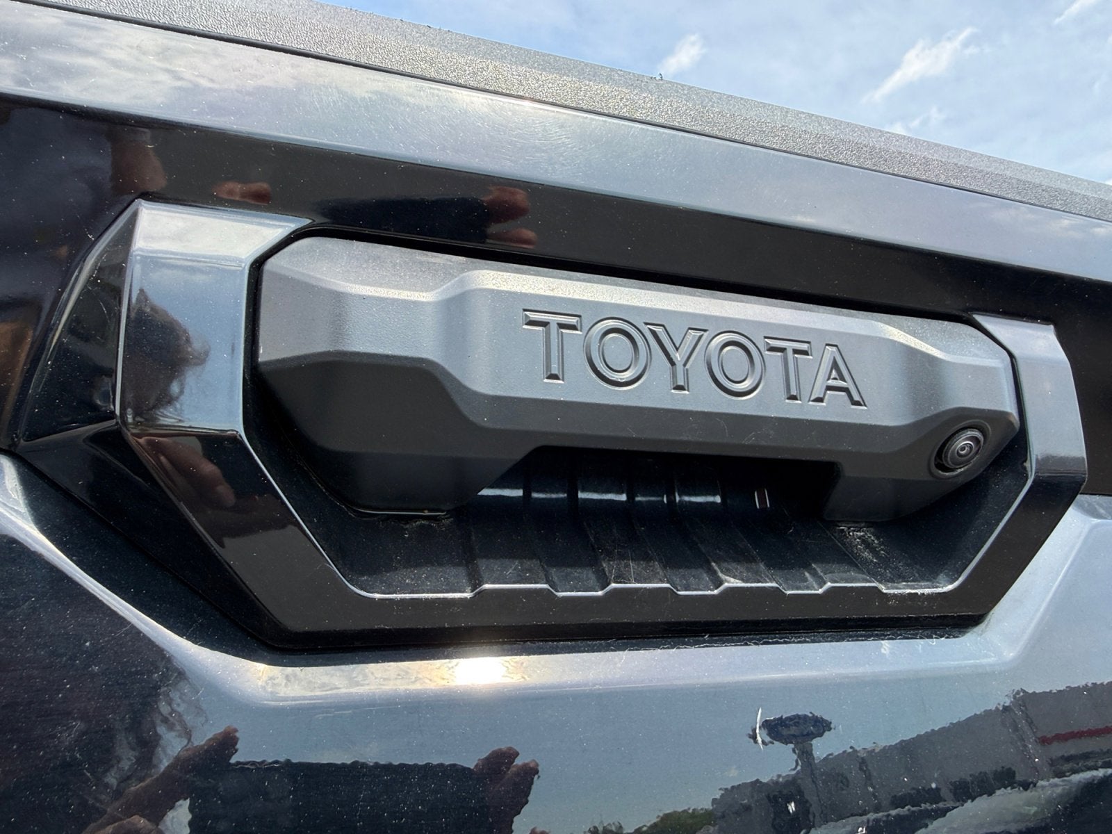 2024 Toyota Tundra 4WD Truck SR5