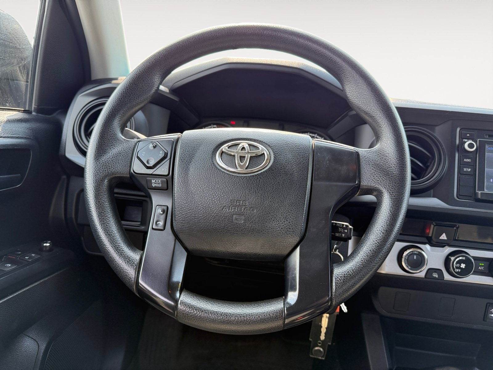2017 Toyota Tacoma SR