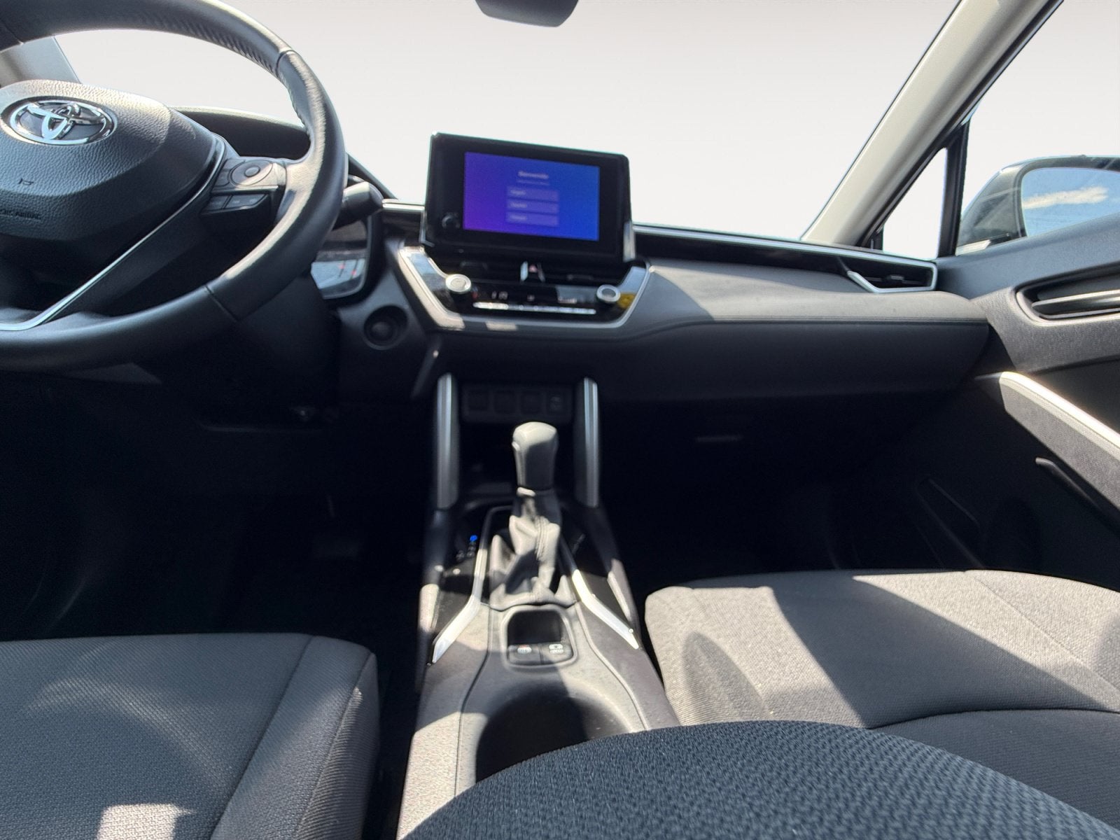 2025 Toyota Corolla Cross LE