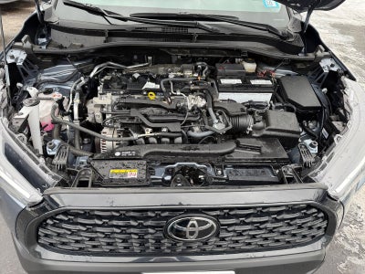 2025 Toyota Corolla Cross LE