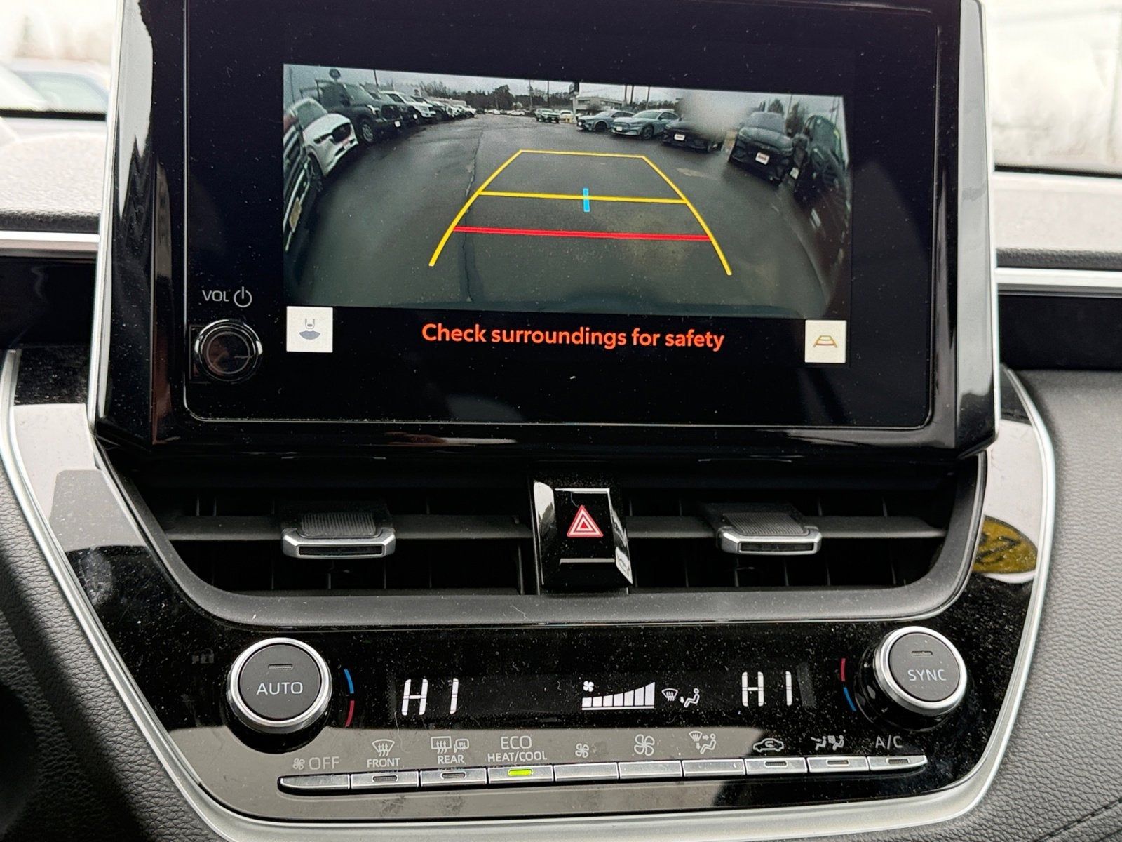 2023 Toyota Corolla Cross XLE