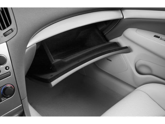 2015 INFINITI Q40 Base