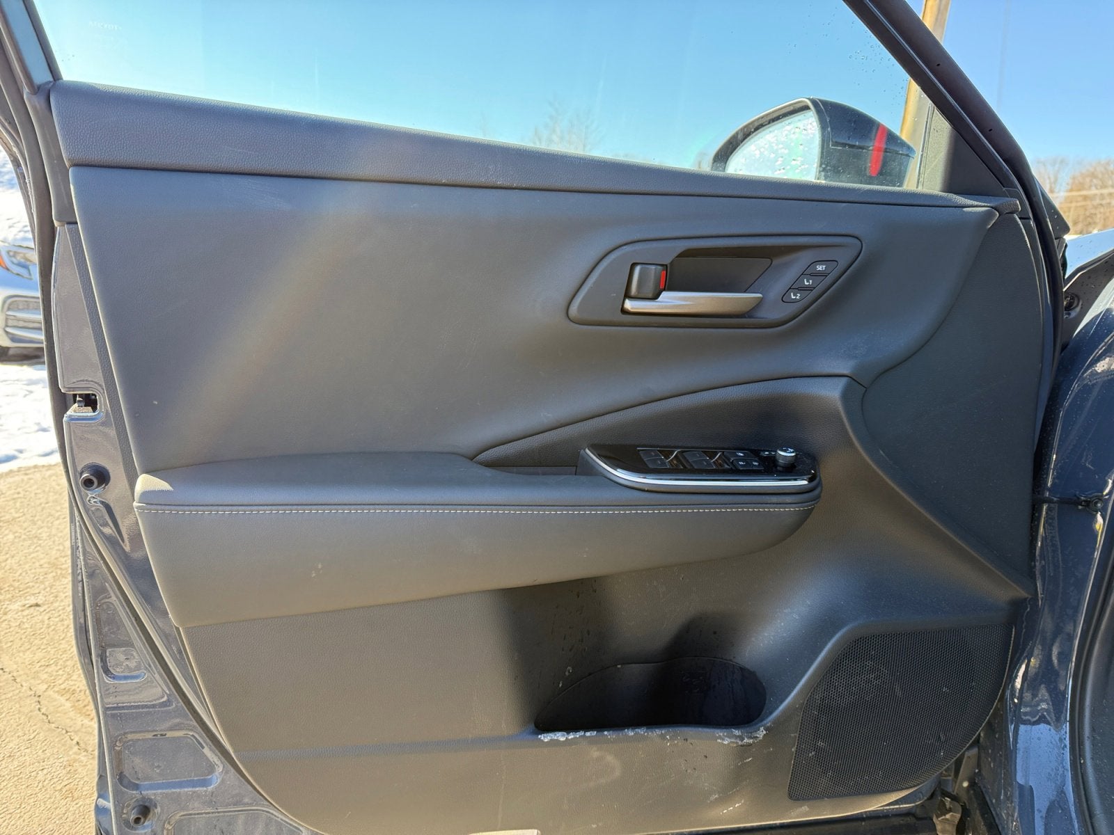 2025 Toyota Crown Signia XLE