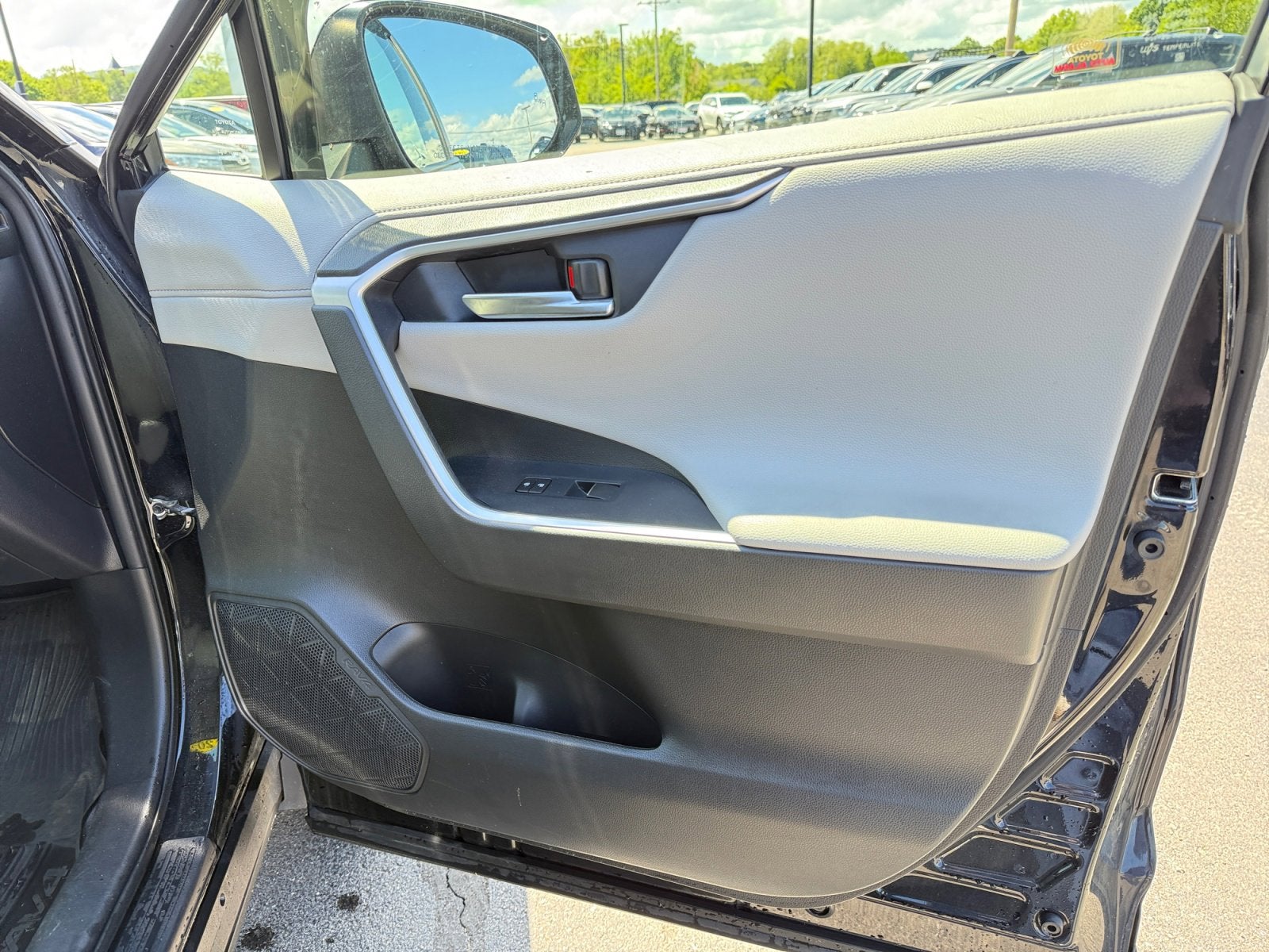 2020 Toyota RAV4 Limited
