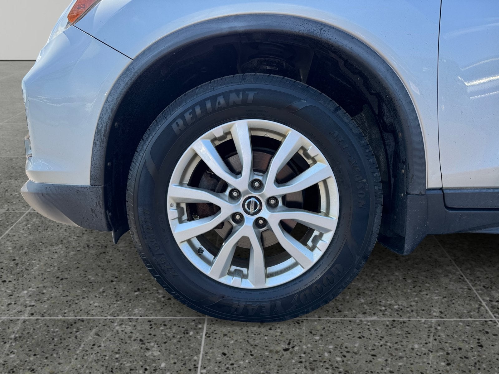 2017 Nissan Rogue SV