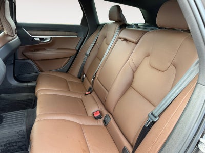 2024 Volvo V90 Cross Country Plus