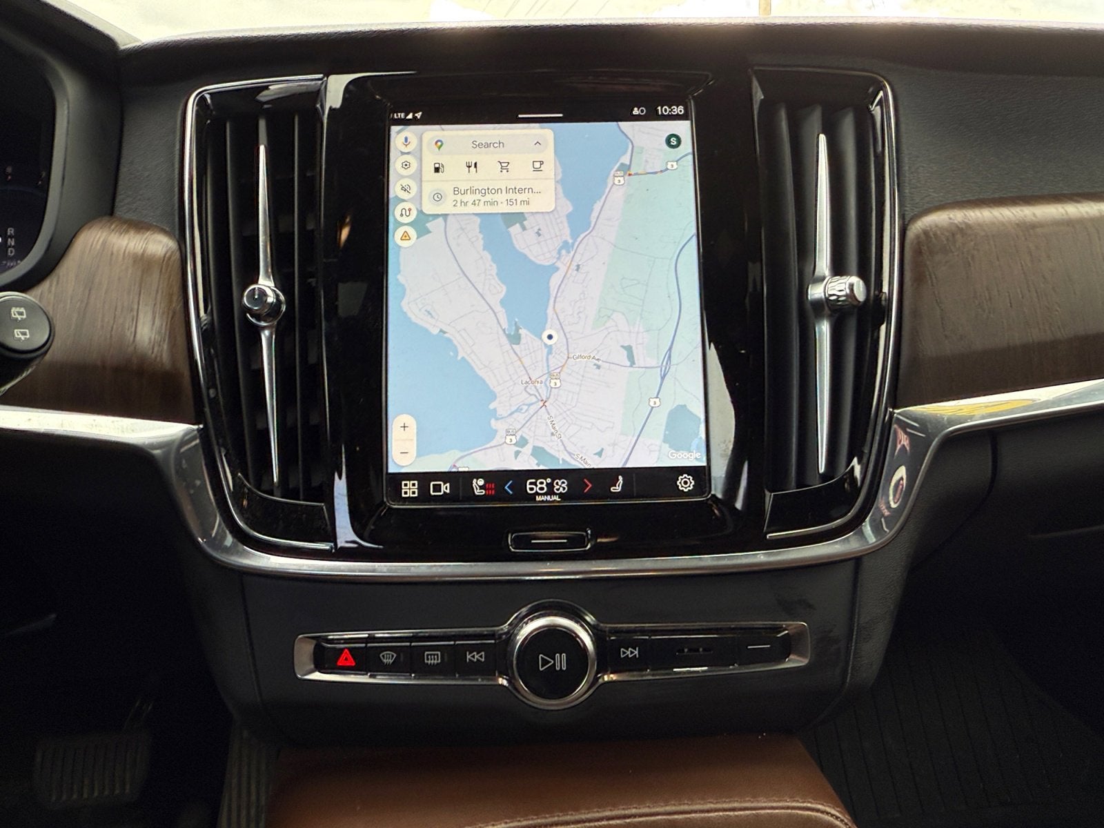 2024 Volvo V90 Cross Country Plus