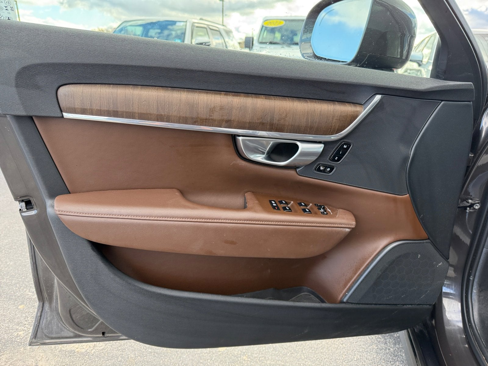 2024 Volvo V90 Cross Country Plus