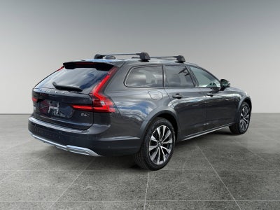 2024 Volvo V90 Cross Country Plus