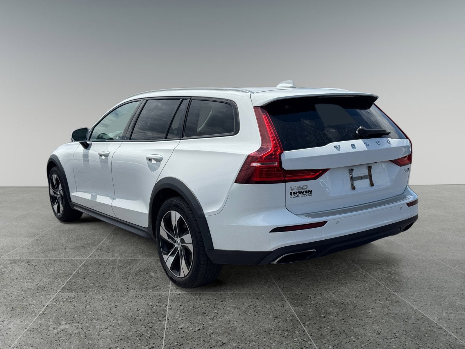2020 Volvo V60 Cross Country T5