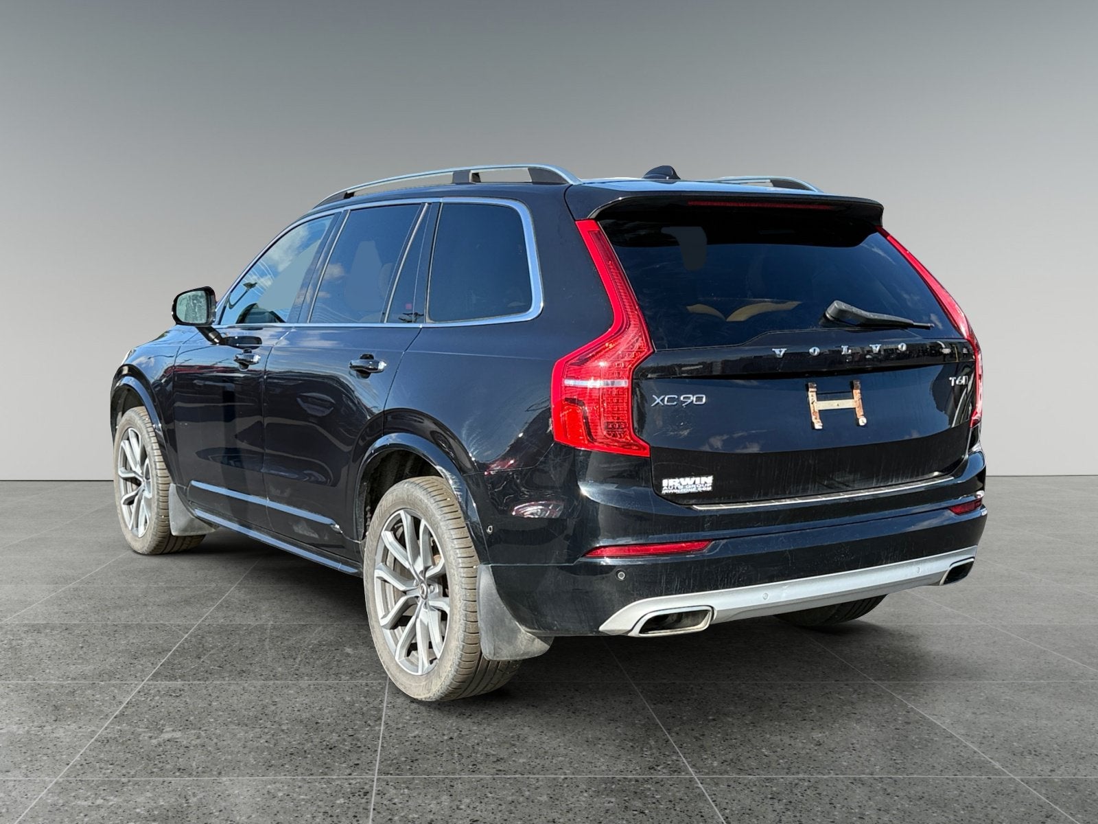 2018 Volvo XC90 Momentum