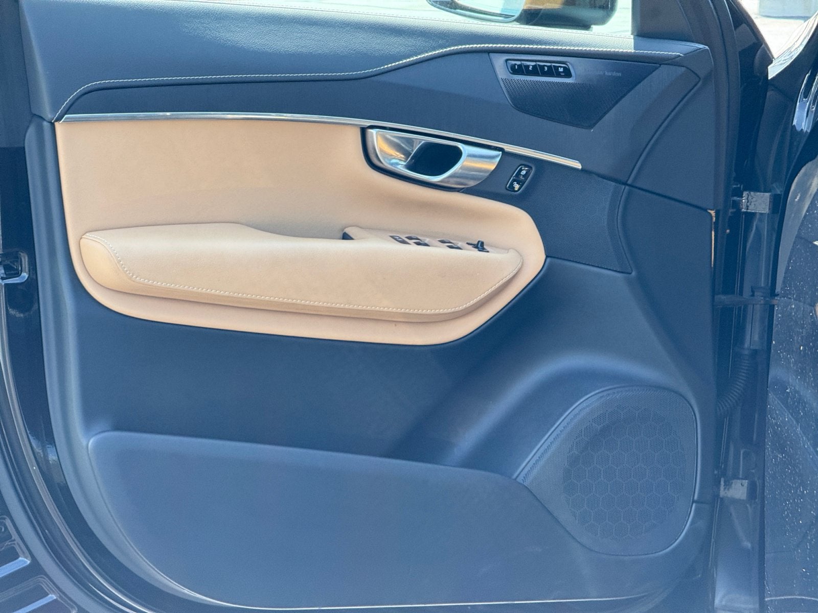 2022 Volvo XC90 Inscription