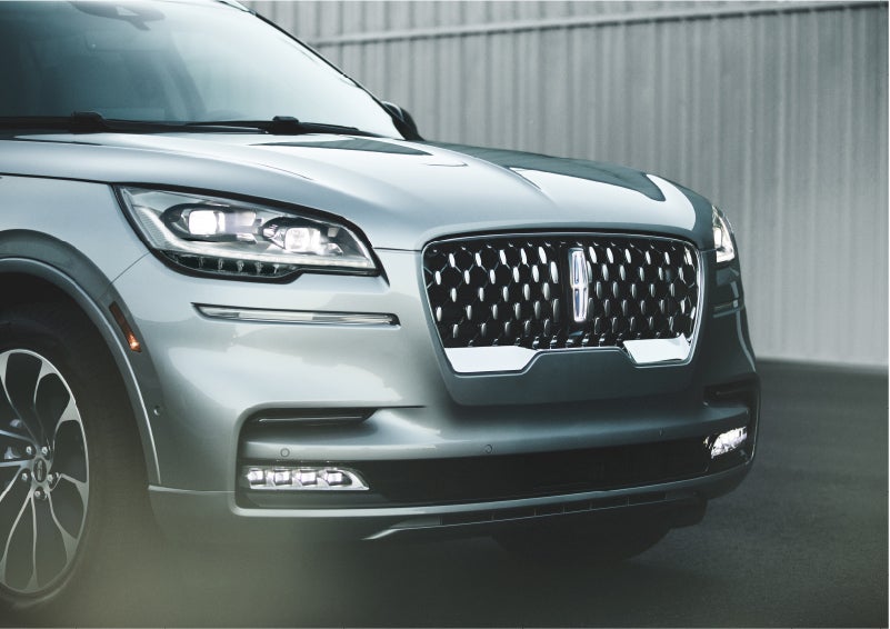 The available adaptive pixel LED headlamps of the 2023 Lincoln Aviator® SUV activated | Irwin Lincoln Laconia in Laconia NH