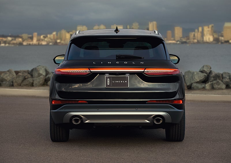 The rear lighting of the 2024 Lincoln Corsair® SUV spans the entire width of the vehicle. | Irwin Lincoln Laconia in Laconia NH