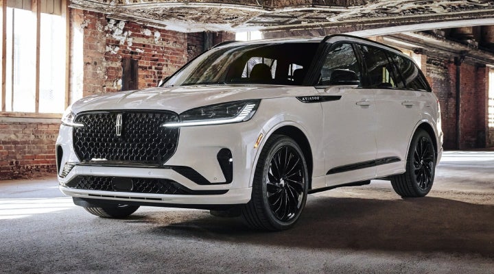 A 2026 Lincoln Aviator® SUV is shown with the available Jet Appearance Package. | Irwin Lincoln Laconia in Laconia NH