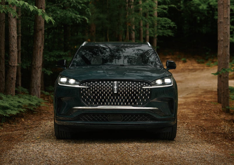 The front grille of a 2027 Lincoln Aviator® Black Label™ SUV is shown. | Irwin Lincoln Laconia in Laconia NH
