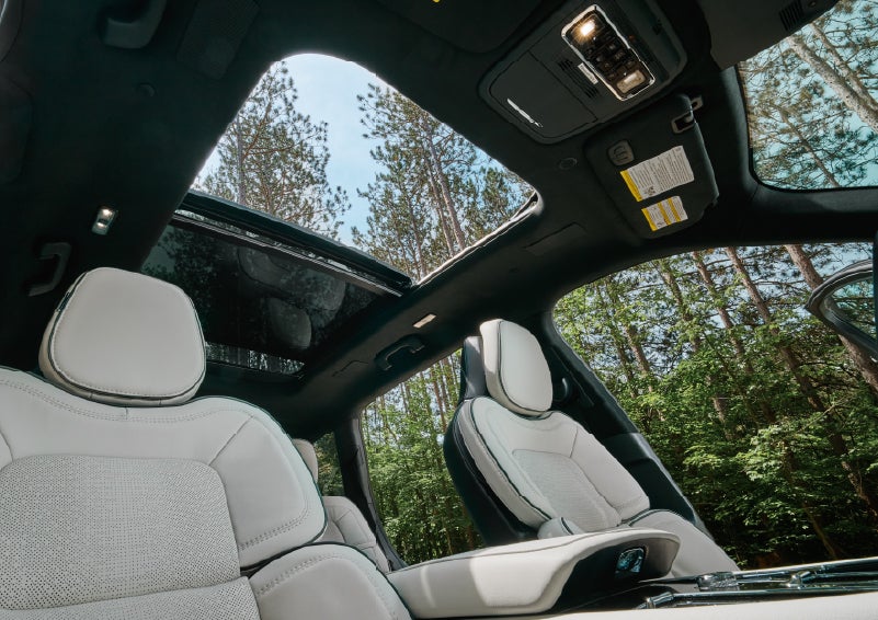 The front seats of a 2027 Lincoln Aviator® Black Label™ SUV | Irwin Lincoln Laconia in Laconia NH
