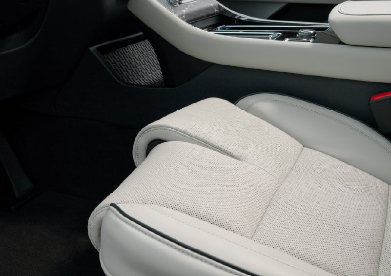 The front passenger Perfect Position seat is shown with the thigh extender adjusted.| Irwin Lincoln Laconia in Laconia NH